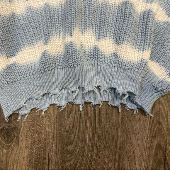 💌 tie-dye cropped sweater - Picture 3 of 3